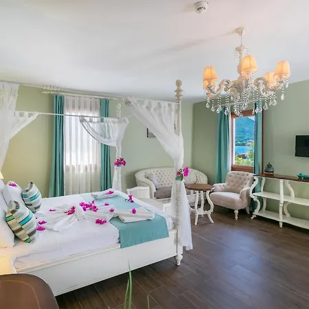 Big Poseidon Boutique & Yacht Club Отель Мармарис