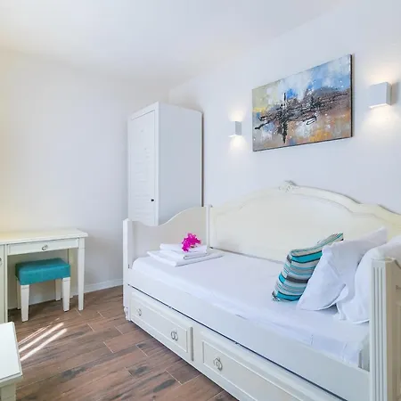 Hotel Big Poseidon Boutique & Yacht Club
