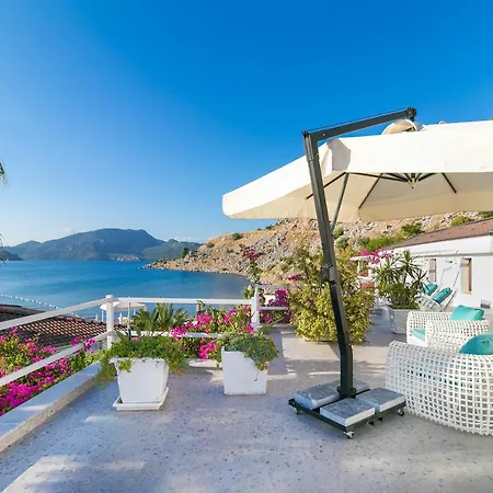 Big Poseidon Boutique & Yacht Club Hotel